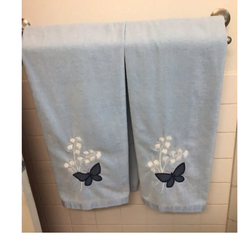 2 Vintage Ames bath towels Butterfly